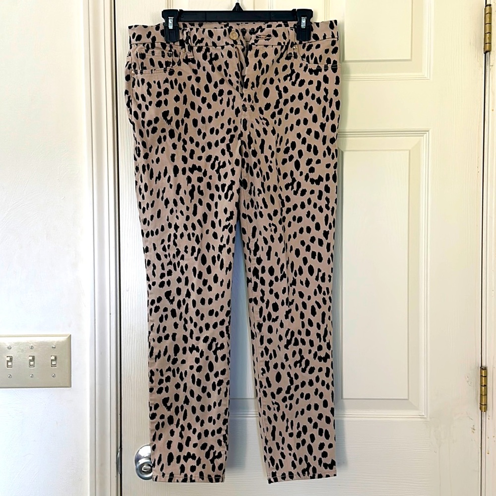 Chicos Cheetah Print Girlfriend Slim Leg Dress Jeans